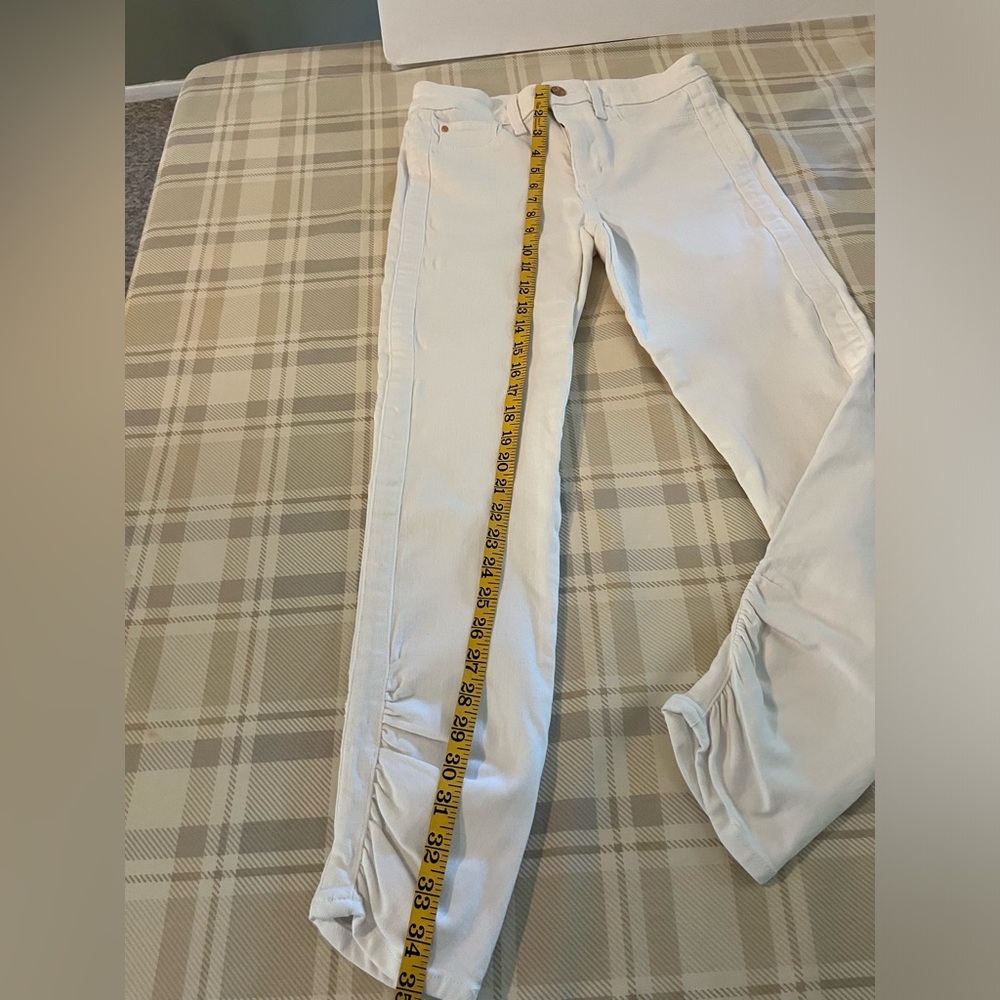 Joe’s Jeans Flawless The Charlie High Rise Skinny Ankle White Jeans Size 28